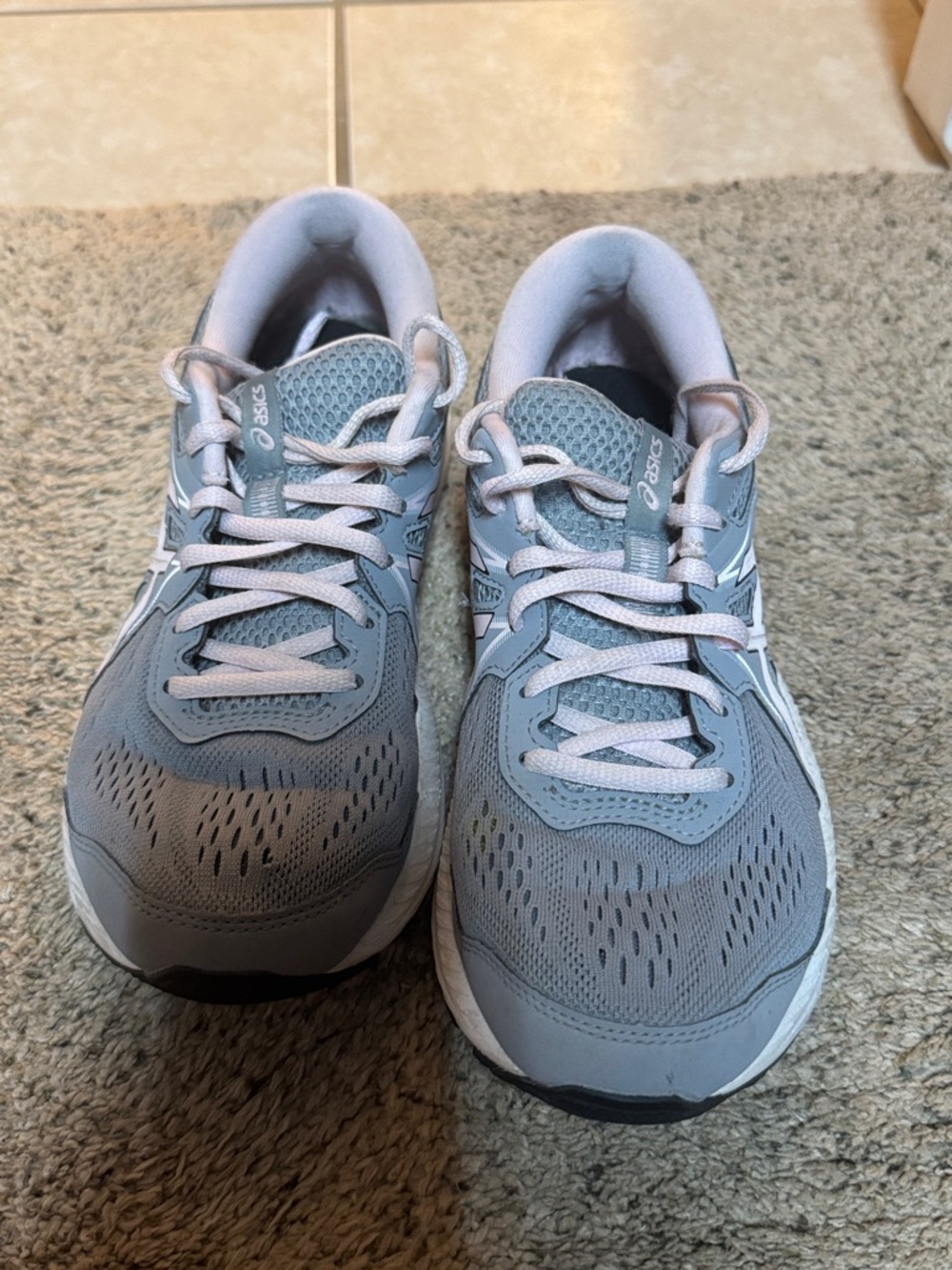 Asics Light Gray Mesh Running Shoes.  Size 8 1/2